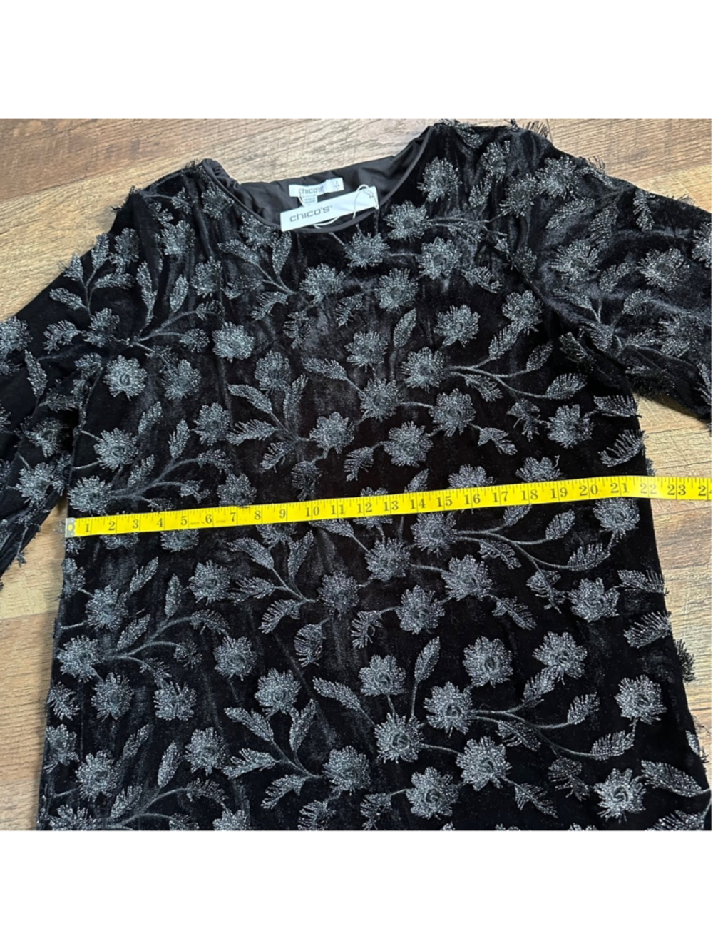Women's Chico's Short Dress Velvet 3D Flower Black Size L Summer - Picture 9 of 9